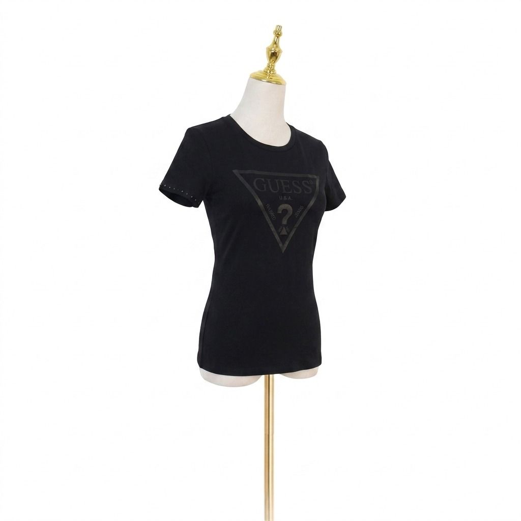 Guess Black Shirt (Category: Shirts) located in Manila. Submitted by couture_cache (Listing ID 1437281514, Image 1). Description: May sign of use and since used, manage your expectation. Dimension Width: 16.5 Inches Length: 27 Inches First to pay basis and payment first. Delivery shouldered by buyer: Lalamove, J&T, or Flash Express. No rush shipping. Location: Taytay, Rizal.