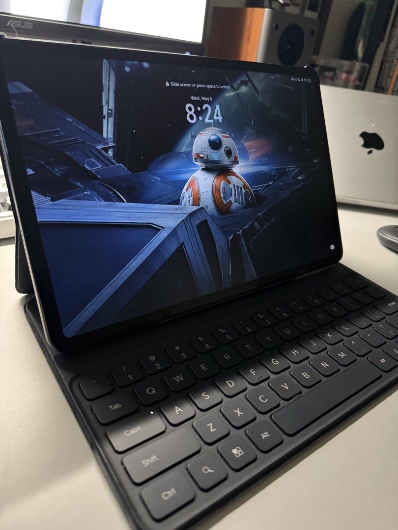 Honor Pad 9 & Honor Choice Pen (Category: Android) located in Quezon City. Submitted by bldcz (Listing ID 1437387112, Image 2). Description: Honor Pad 9 with and Honor Choice Stylus Pen Gray 256GB Like new No issue With box With original keyboard Meet up Fairview Area.