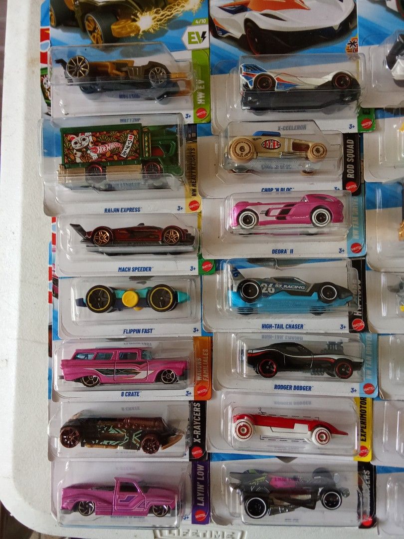 Hot Wheels Fantasy Cars php180 each (Category: Vehicle & Diecast Models) located in Quezon City. Submitted by batangisip (Listing ID 1437272966, Image 2). Description: Hot Wheels Fantasy Cars php180 each.