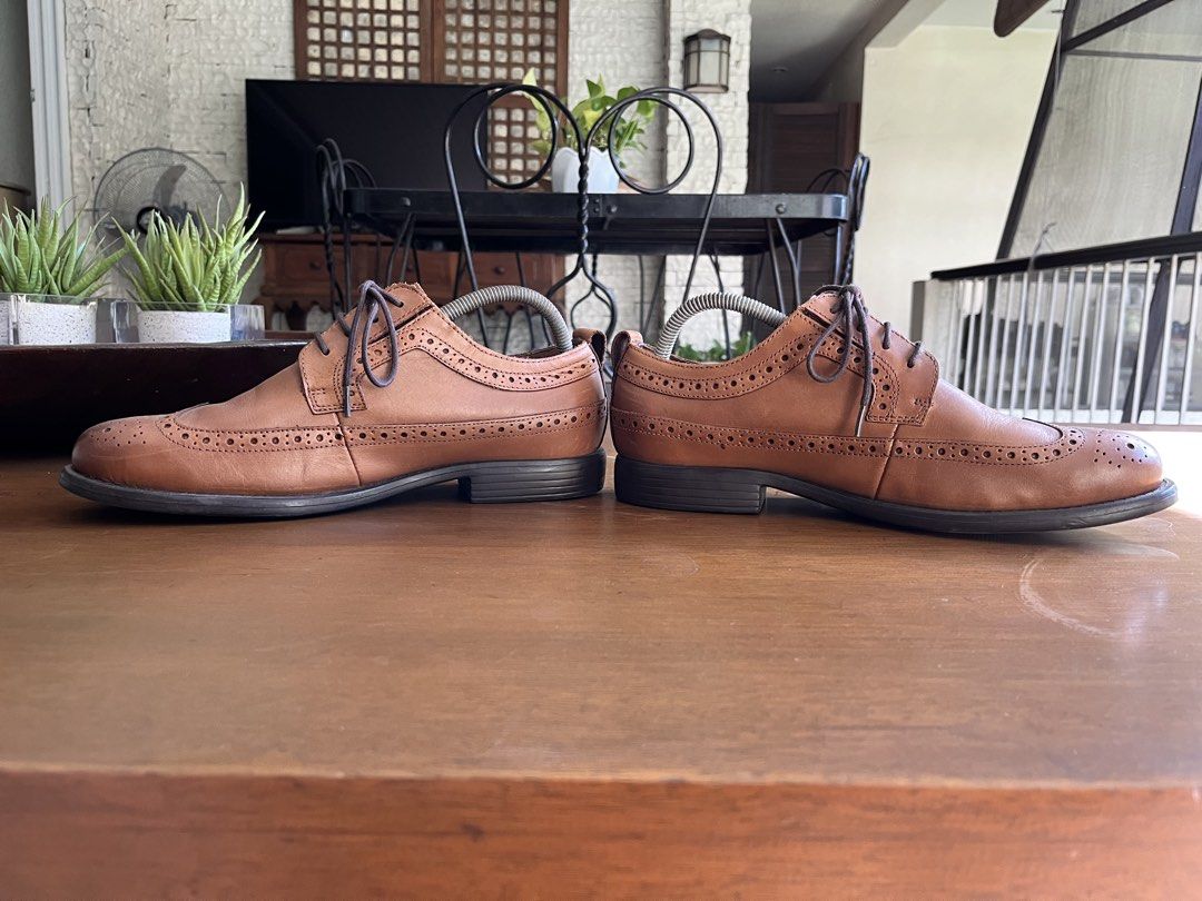 Hush Puppies Zero G Brogue Shoes (Category: Casual Shoes) located in Quezon City. Submitted by jovy2lio (Listing ID 1419622762, Image 3). Description: - Hush Puppies Zero G brogue shoes - Size: 8 (fits size 10) - Condition: Lightly used once - Design: Classic brogue detailing - Style: Smart casual.