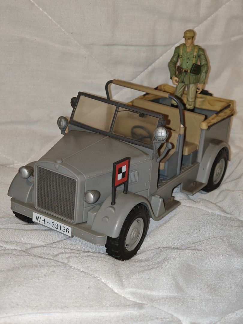 Indiana Jones German car (Category: Vehicle & Diecast Models) located in Baguio. Submitted by shellcollector (Listing ID 1437271084, Image 2). Description: Indiana Jones Raiders of the Lost Ark German Troop Car Released by Hasbro 1:18 scale With 1 articulated figure 1200 Pesos Baguio shipping.