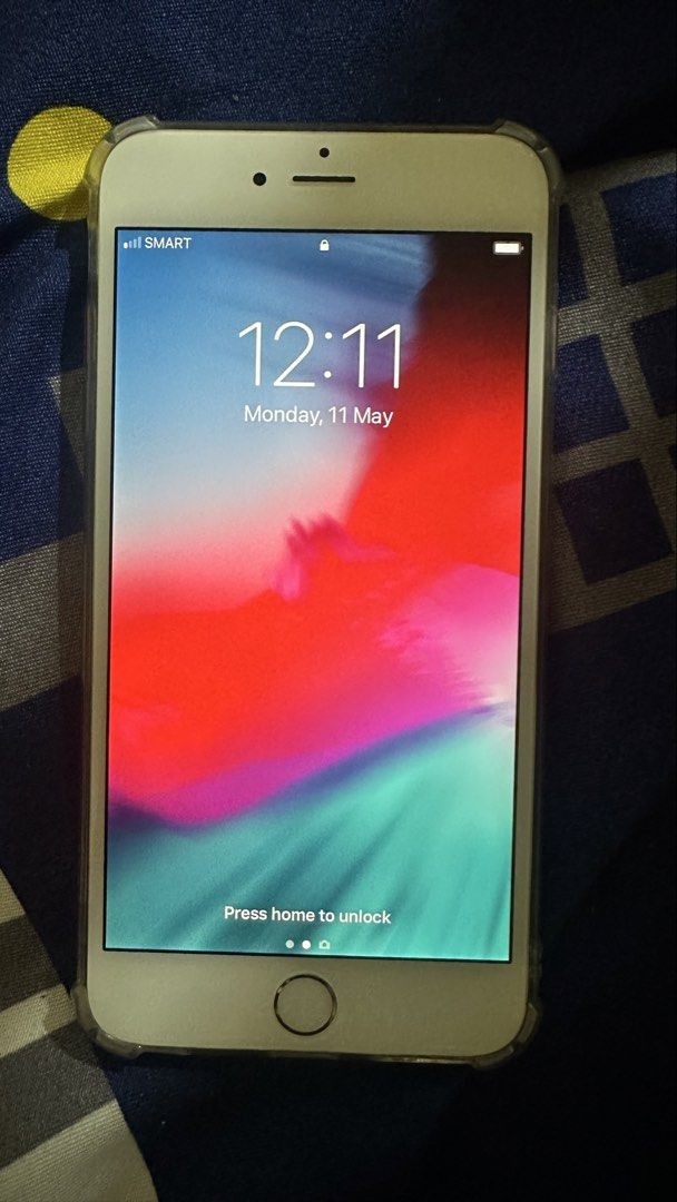 iPhone 6 Plus (Category: iPhone 6 Series) located in Manila. Submitted by kimchiclothing333 (Listing ID 1437244805, Image 1). Description: ‼️READ BIO BEFORE TRANSACTING‼️ --- used as backup phone only only issue fingerprint not working comes with free charging cable and phone case can do meet ups if sure buyer.