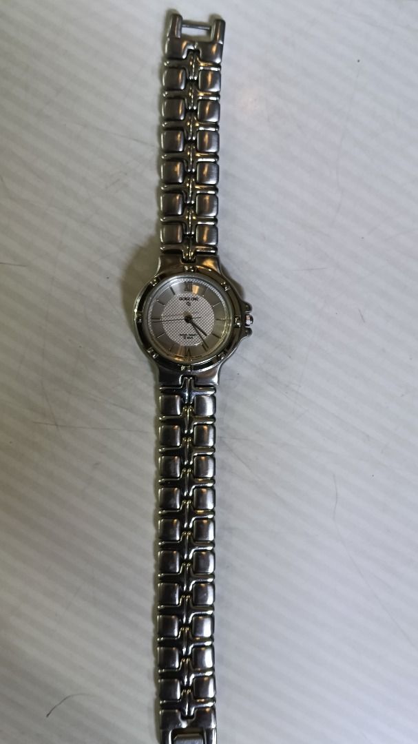 Japan surplus watches for ladies (Category: Looking For) located in Caloocan City. Submitted by echojapansurplus (Listing ID 1437237686, Image 3). Description: Selling japan surplus watches in good condition. Tested working po,gumagana po ng maayos lahat and bago na po ang mga battery.nsa picture na po ang presyo.FB page Echo japan surplus..