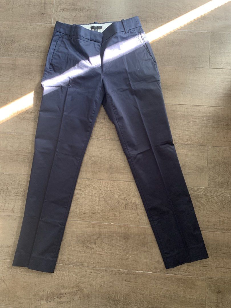 j.crew Navy Blue Pants 2P (Category: Other Bottoms) located in Makati City. Submitted by mrs.k.see (Listing ID 1437287612, Image 1). Description: - J.Crew navy blue pants - Size: 2P - Classic straight leg Ankle length - Button and zipper closure - Smooth, solid fabric - No Tag, but never used.