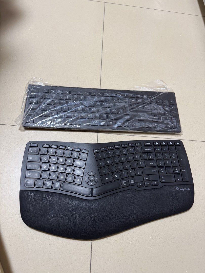 Jelly Comb Ergonomic Keyboard - Black451538696526243840