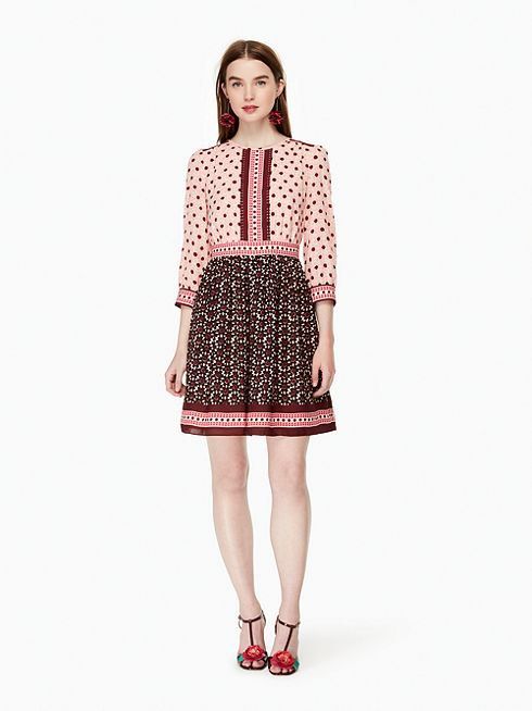 Kate Spade Printed Dress (Category: Dresses) located in Manila. Submitted by cydeclutters (Listing ID 1437354636, Image 1). Description: Kate Spade dress Fits Medium to Large Condition 9/10.