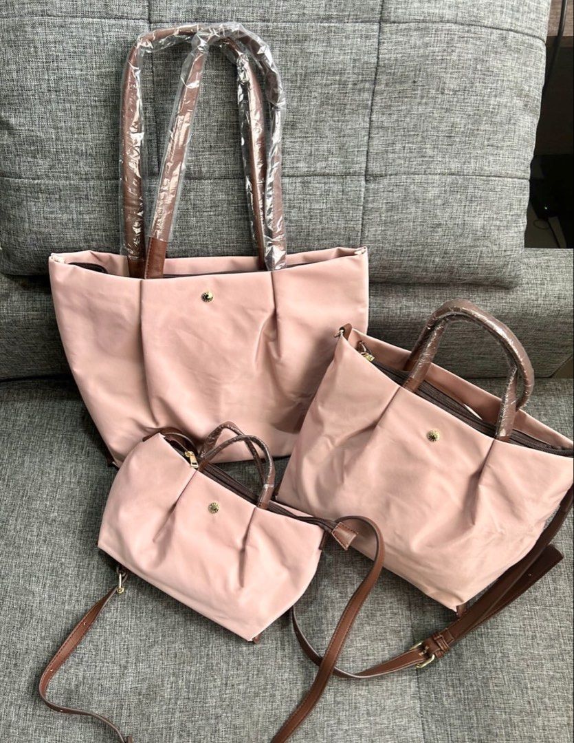 Legato Largo Nylon SALE SET (Category: Tote Bags) located in Bulacan. Submitted by mykakarizza (Listing ID 1437393891, Image 3). Description: NEW STOCKS ARRIVED ✨✨ Legato Largo Nylon (BEST SELLER) Large ~ ₱930 Medium ~ ₱850 Small ~ ₱800 SET ~ ₱2400.