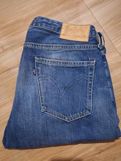(Category: ) located in . Submitted by denim20 (Listing ID 1437383569, Image 1). Description: .