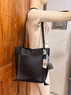 (Category: ) located in . Submitted by lilowearph (Listing ID 1437392099, Image 1). Description: .