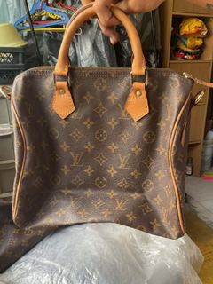 (Category: ) located in . Submitted by thrifttoratatat (Listing ID 1437262672, Image 1). Description: .