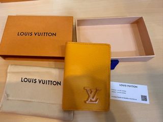 (Category: ) located in . Submitted by stopshopandbuymarikina (Listing ID 1437242946, Image 1). Description: .