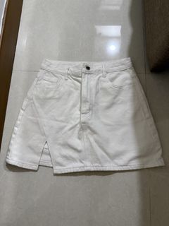 (Category: ) located in . Submitted by yunnyshop (Listing ID 1437225549, Image 1). Description: .