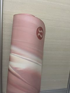 （分類：）位於 。 由 ____v__ 提交（商品編號 1437320184，圖片 1）。簡介： 。