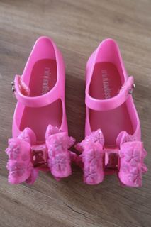 (Category: ) located in . Submitted by shop__dnce (Listing ID 1437281200, Image 1). Description: .
