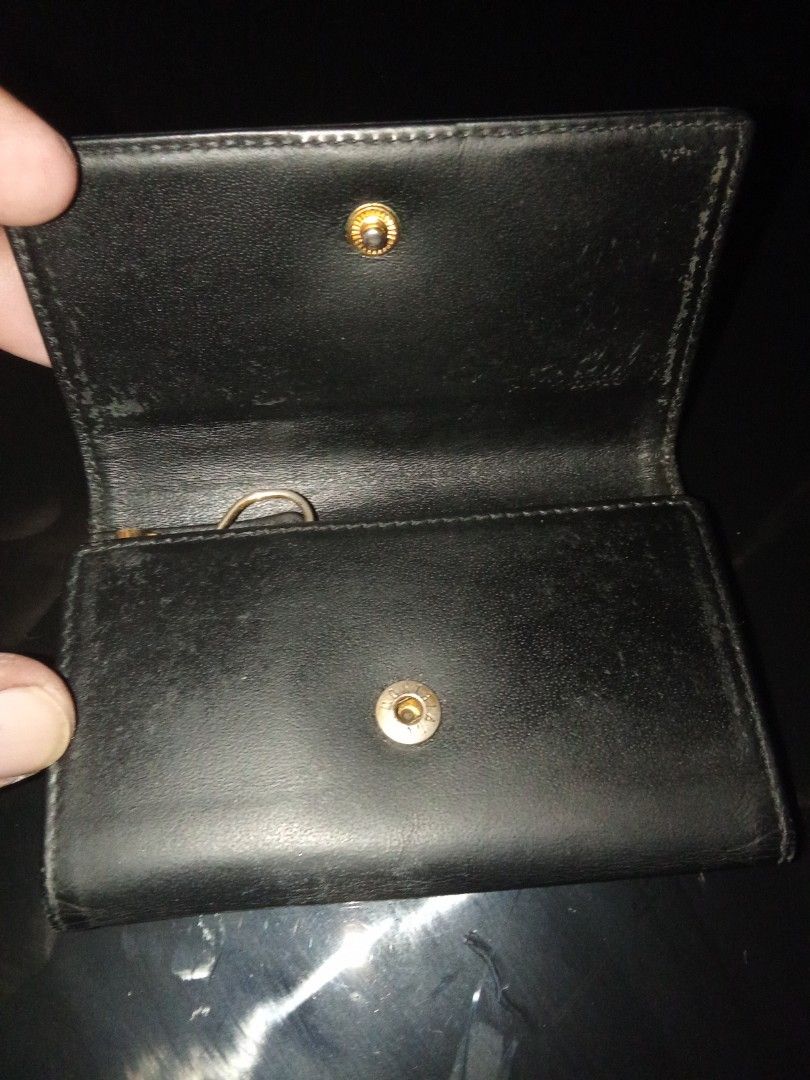 Montblanc Black Leather Key Holder Original (Category: Wallets & Card holders) located in Manila. Submitted by christoph17 (Listing ID 1437288488, Image 2). Description: - Genuine Montblanc key holder - Black leather - Snap closure - Key rings inside - Montblanc emblem on front - Gold-colored snap closure inside - Montblanc logo embossed inside.