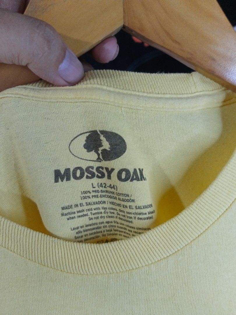 Mossy Oak Tshirt (Category: Tshirts & Polo Shirts ) located in Castilla. Submitted by stignapamorma (Listing ID 1437349582, Image 3). Description: Branded Tshirt ( Thrifted x Ukay ) Size - 21.5x29.5 Condition - Excellent Color Rate - 9/10 Issue - None Price - 400+SF.