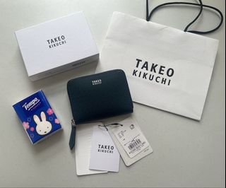 （分類：）位於 。 由 lakerslam 提交（商品編號 1437239582，圖片 1）。簡介： 。