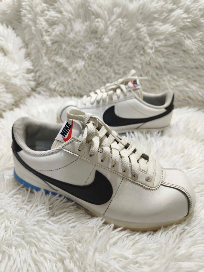 Nike Cortez ‘23 (Category: Sneakers) located in Cainta. Submitted by anythingtodeclutter_ (Listing ID 1433827437, Image 2). Description: 23cm, 💯 original gently loved, minimal signs of wear and very tiny scratch in excellent condition 📌 price is negotiable, but no lowball offers, please 🩶 kindly double-check your size before buying to avoid confusion, please! 🩶 expect some signs of usage since these are preloved 🩶 strictly no return, no exch