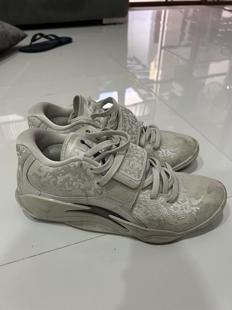 Nike Jordan Zion 3 SE EPC "Light bone" (Category: Sneakers) located in Angeles City. Submitted by uneartheditems (Listing ID 1437285361, Image 3). Description: .