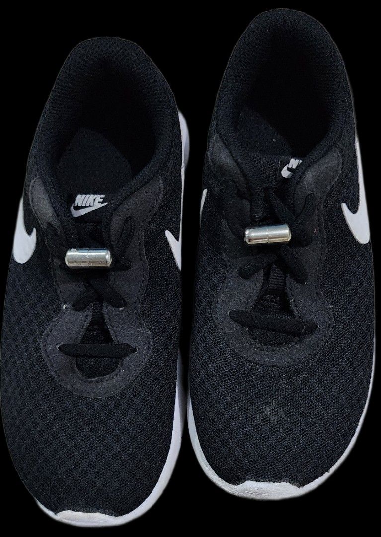 Nike shoes for kids, Euro 31 , 19cm (Category: Babies & Kids Fashion) located in Baguio. Submitted by coffeesilvershadow_28 (Listing ID 1437377607, Image 1). Description: - From Korean box - With minimal SOU, still in excellent condition - Baguio dropping - Jnt shipping- Payment first pkus sf before shipping.