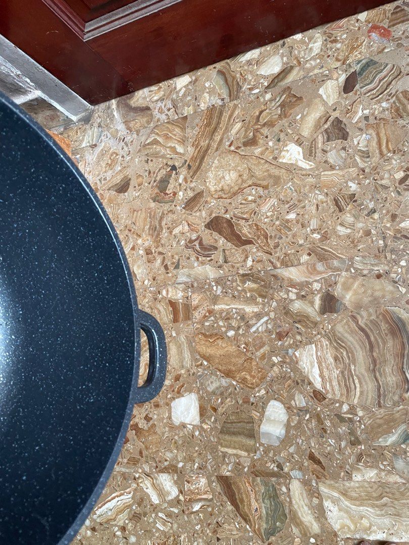 Non-Stick Wok with Handles451237709192908800