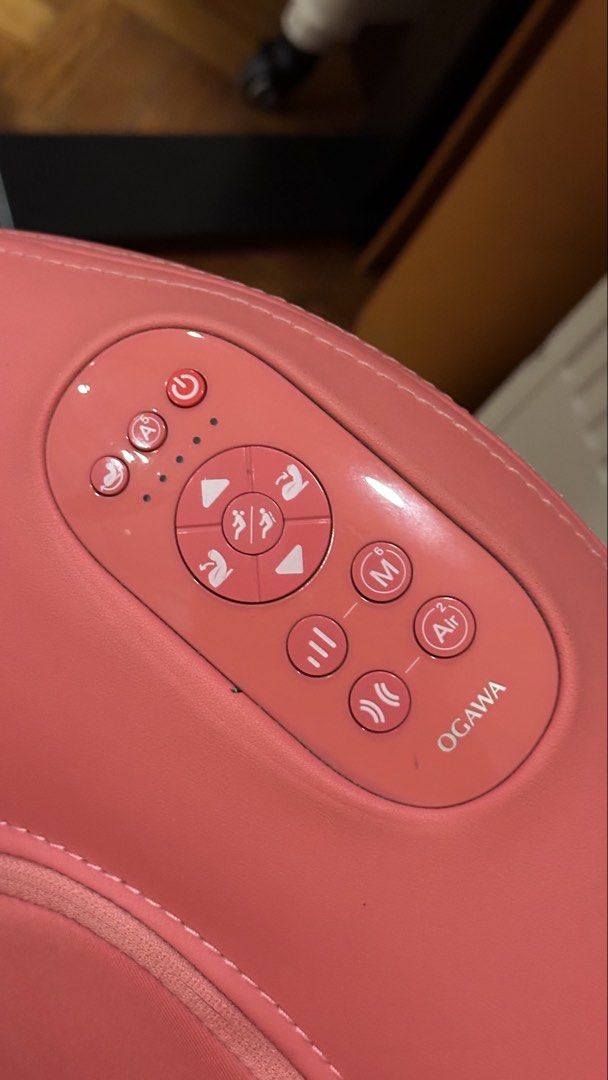 Ogawa My Sofa 2 Massage Chair (Category: Chairs) located in Las Pinas. Submitted by meyhaaa (Listing ID 1437369897, Image 3). Description: Bought for 199k Bnew now costs around 139k but no stock online Ogawa My Sofa 2 massage chair features airbag massage, zero wall design, and zero gravity. It has multiple massage settings and a control panel. The chair is pink with white accents and includes speakers. .