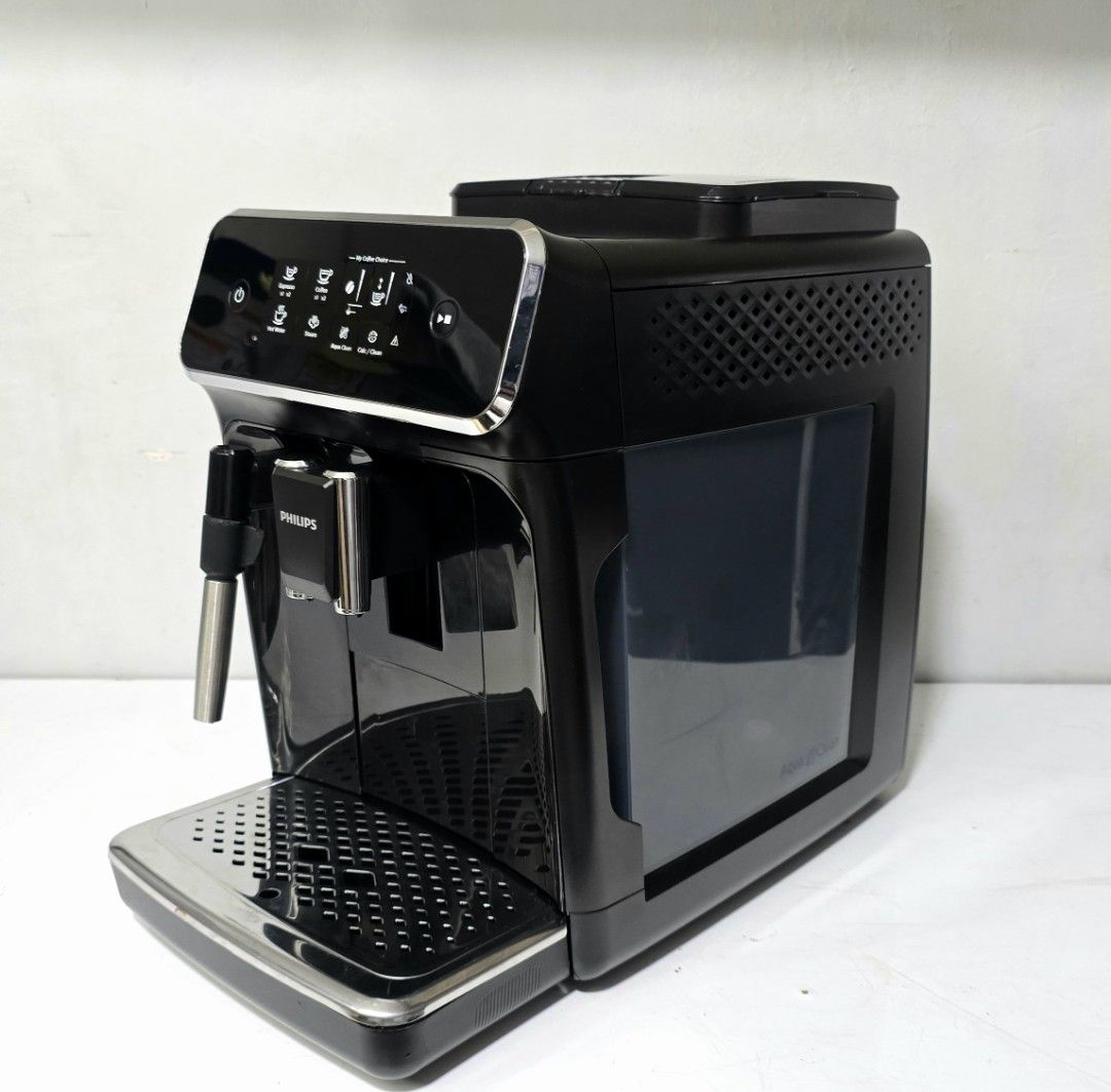 Philips Series 2200 Fully Automatic Espresso Machine (Category: Coffee Machines & Makers) located in Rizal. Submitted by potato_corner (Listing ID 1437393271, Image 2). Description: Philips Series 2200 Fully Automatic Espresso Machine Australia mall pull out Used as demo unit 220v No box All function is working No issue 20k.