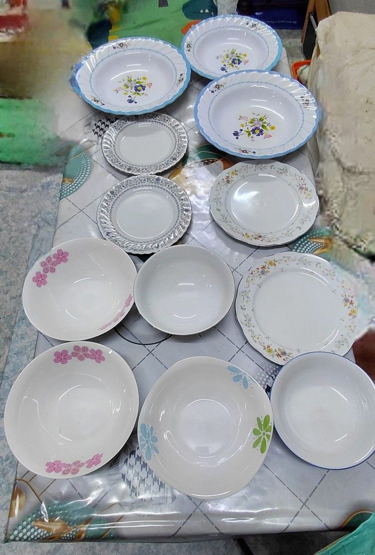 Plates and bowls451374619202703361