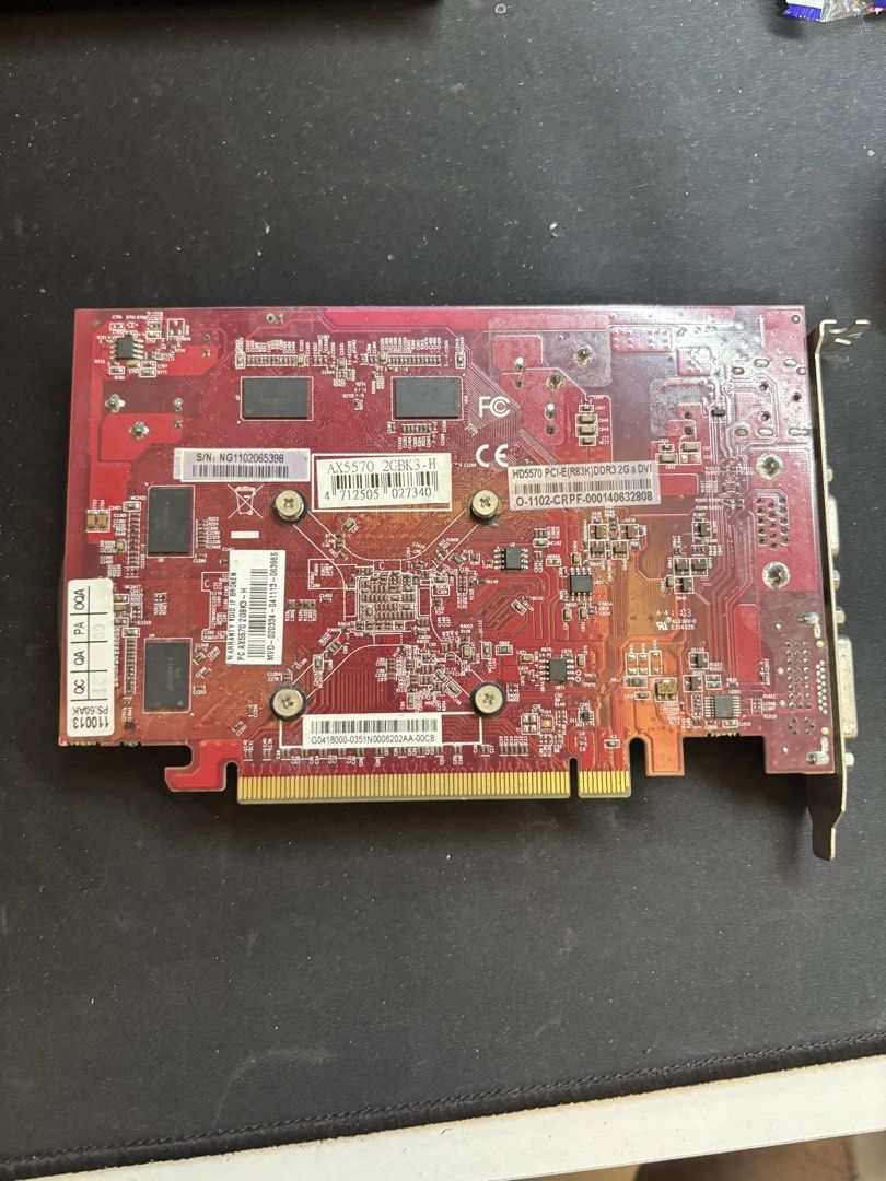 PowerColor Radeon HD 5570 Graphics Card (Category: Computer Parts) located in Mandaluyong City. Submitted by marcuscsul50173 (Listing ID 1437255168, Image 2). Description: DECLUTTERING OLD PC PARTS not sure if it still works price: 400₱ negotiable pick up or lalamove only (buyer pays for sf) loc: mandaluyong city .