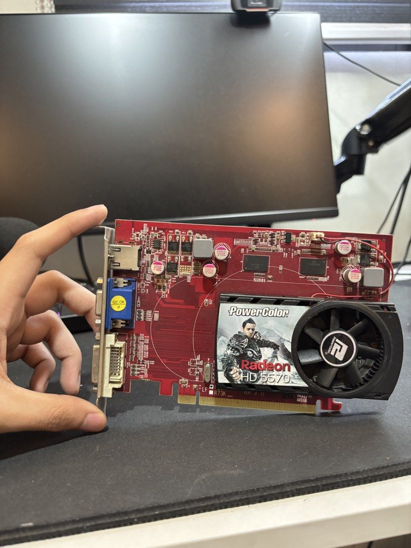 PowerColor Radeon HD 5570 Graphics Card (Category: Computer Parts) located in Mandaluyong City. Submitted by marcuscsul50173 (Listing ID 1437255168, Image 1). Description: DECLUTTERING OLD PC PARTS not sure if it still works price: 400₱ negotiable pick up or lalamove only (buyer pays for sf) loc: mandaluyong city .
