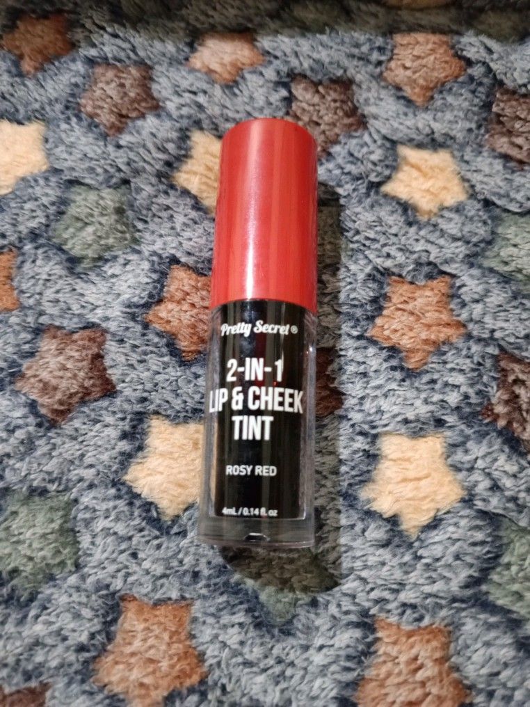 Pretty Secret Lip & Cheek tint (Category: Makeup) located in Cabuyao City. Submitted by ninini28 (Listing ID 1437304264, Image 1). Description: Free for my miners only :).
