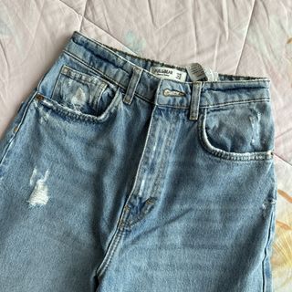 (Category: ) located in . Submitted by 14.6ix (Listing ID 1437373899, Image 1). Description: .