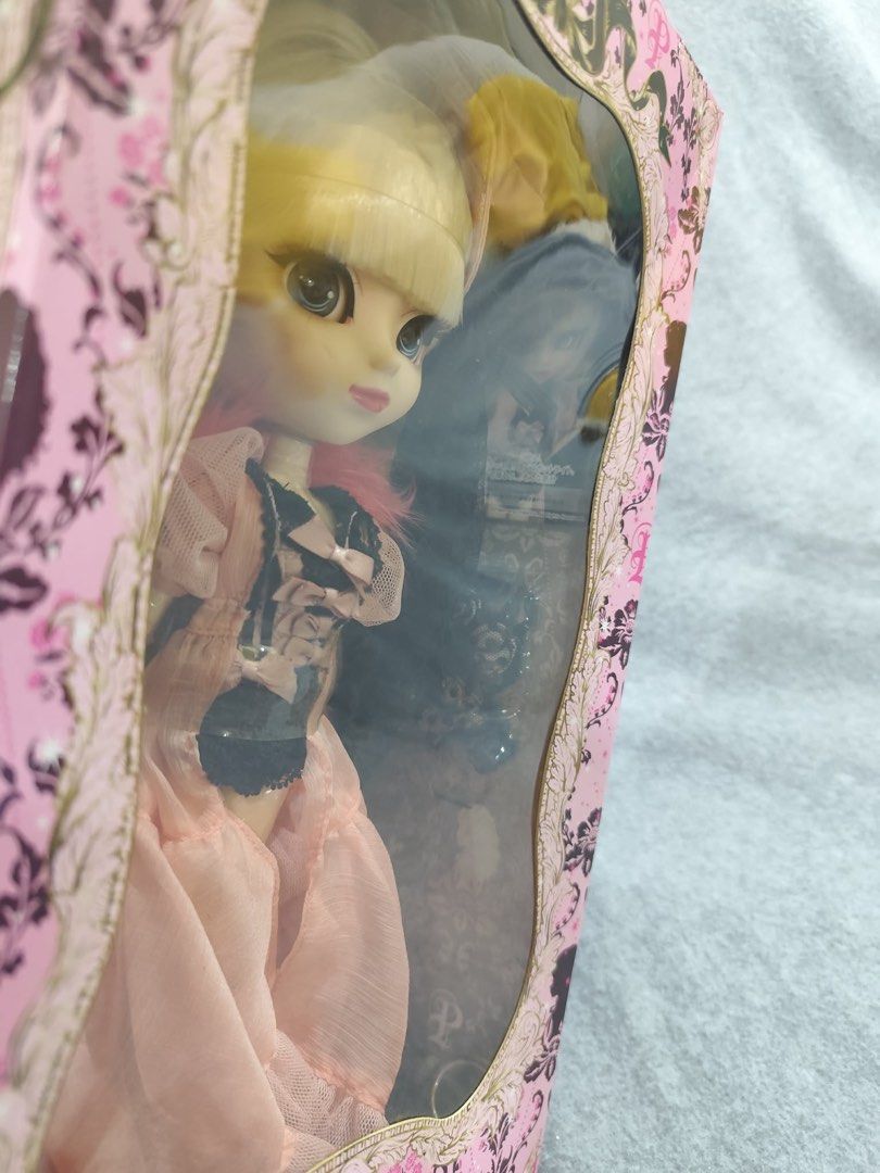 PULLIP x Myra P-104 Doll (Category: Designer & Blind Box Toys) located in Quezon City. Submitted by eolshop (Listing ID 1437374406, Image 2). Description: PULLIP x Myra P-104 Doll Pullip Groove Brand New NIB Never been use .