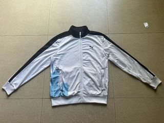 (Category: ) located in . Submitted by bonelessthrift (Listing ID 1437295822, Image 1). Description: .