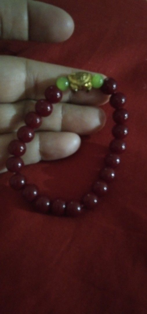Red bracelet wd money charm (Category: Bracelets) located in Quezon City. Submitted by eidorableshop (Listing ID 1437231242, Image 2). Description: .