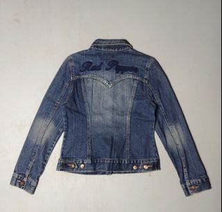 (Category: ) located in . Submitted by yellfindss (Listing ID 1437380073, Image 1). Description: .