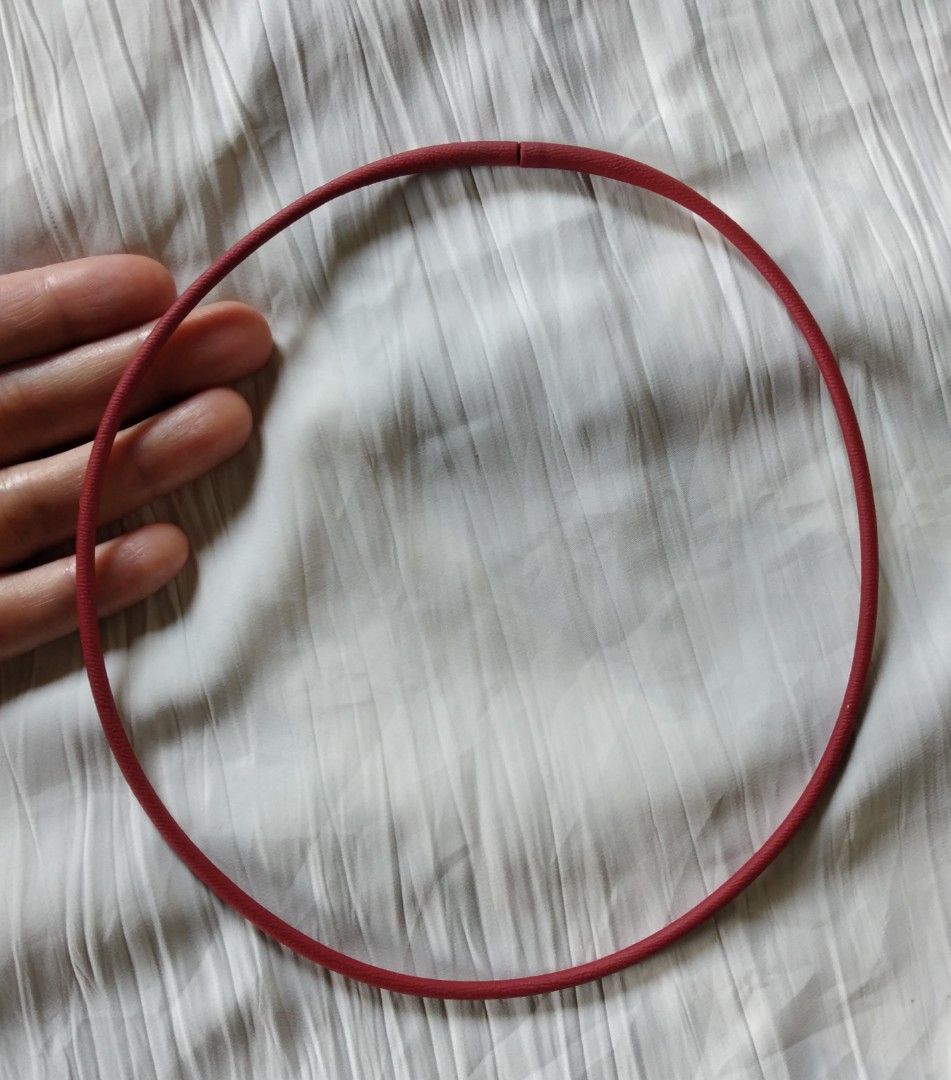 Red Phiten Necklace 50 cm length (Category: Necklaces) located in Baguio. Submitted by tipiditis (Listing ID 1437241612, Image 1). Description: length: 50 cm No flaws RFS: Barely used .