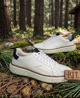 (Category: ) located in . Submitted by rjtbootshop2600 (Listing ID 1437224425, Image 1). Description: .