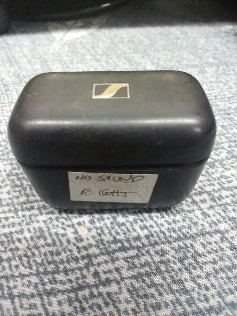 Sennheiser Wireless Earbuds CX400BT (Category: Earphones) located in Bacoor. Submitted by francisnuts (Listing ID 1437385880, Image 1). Description: - Sennheiser earbuds with charging case - Black color - Left earbud: Fully functional - ISSUE Right earbud: No sound output (Touch Control Working) - Charging Case working Buy at your own risk Payment First.