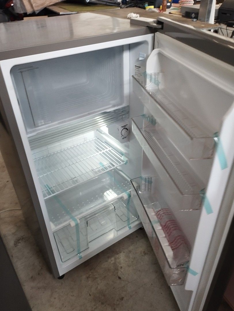SHARP REF (Category: Refrigerators and Freezers) located in Caloocan City. Submitted by dhiony (Listing ID 1437250509, Image 2). Description: -NEW ARRIVAL -WITH 1MONTH WARRANTY -WITH SALES INVOICE -PM ME FOR MORE DETAILS.
