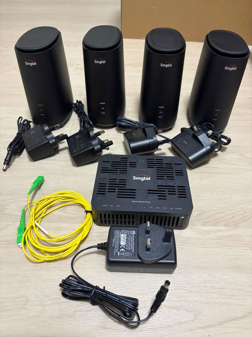 Singtel Mesh WiFi System with Routers451548551285329920