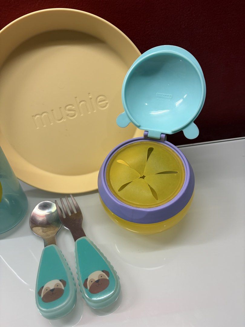 Skiphop snack box mushie plate spoon (Category: Weaning & Toddler Feeding) located in Manila. Submitted by coolandchic (Listing ID 1437341893, Image 1). Description: .