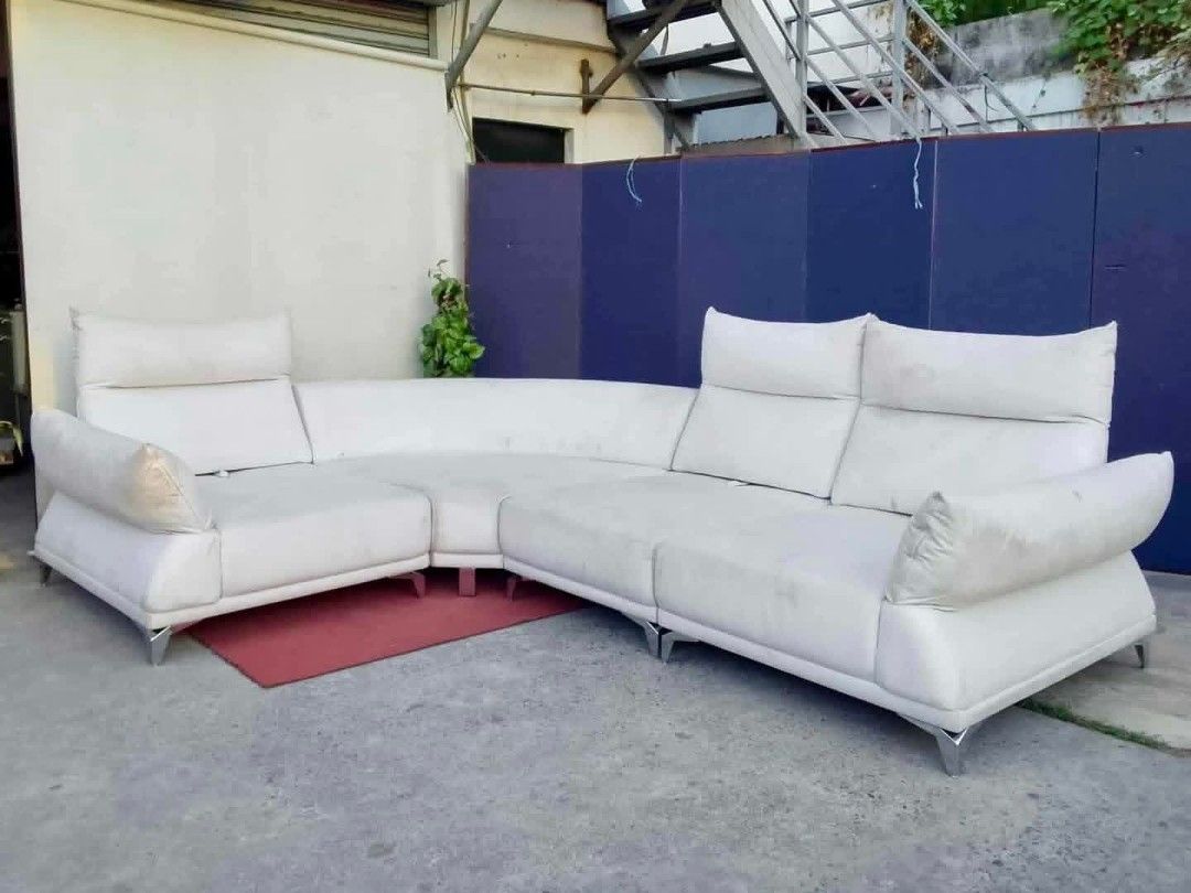 Sofa (Category: Sofas) located in Meycauayan. Submitted by marygracecasimiro (Listing ID 1437359201, Image 3). Description: Furniture King Sereno Series Corner L-Shape Modular Sofa 121”L x 92”W x 17”SH.