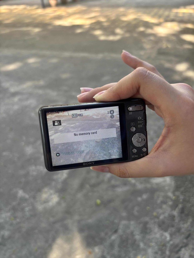 Sony Cybershot DSC-W630 (Category: Cameras) located in Las Pinas. Submitted by mariahyu52095 (Listing ID 1437367914, Image 2). Description: Can negotiate - Sony Cyber-shot digital camera - 16.1 megapixel sensor -all buttons working -zoom is working -battery needs to be replaced -no card -fully functional -light scratches on body .