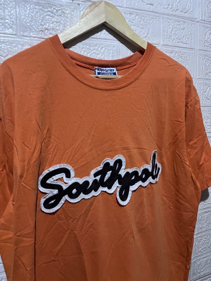 Southpole Hanes Classics Orange T-shirt (Category: Tshirts & Polo Shirts ) located in Quezon City. Submitted by davidso682 (Listing ID 1437330367, Image 2). Description: - Orange Southpole T-shirt - Features Southpole logo on front - Brand: Hanes Classics - Made in U.S.A. - Material: 50% cotton, 50% polyester - Style: Crew neck, short sleeves.