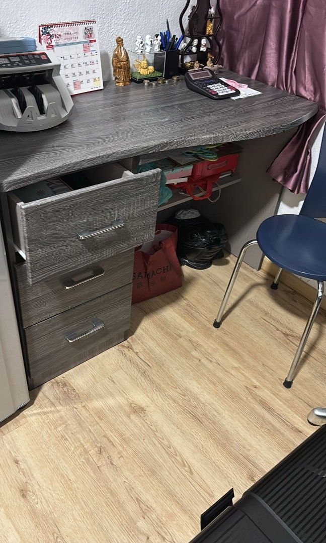 Study Table (Category: Tables & Sets) located in Singapore. Submitted by elevenod (Listing ID 1437339952, Image 2). Description: lightly used,solid ,still in good condition Length 120cm, Height 80cm, Depth 60cm Site visit at S219302 delivery available.