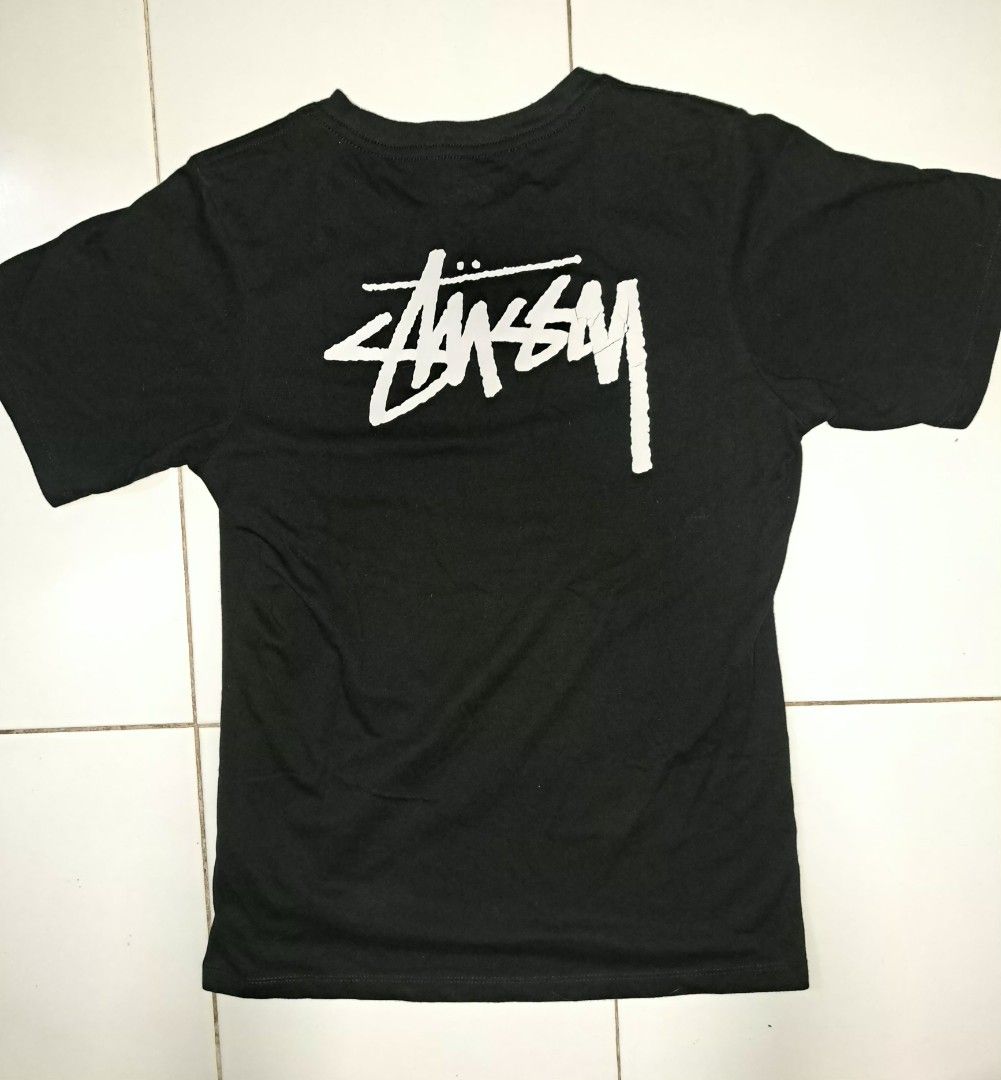 Stussy black tee y2k archive (Category: Tshirts & Polo Shirts ) located in Quezon City. Submitted by madshoppe (Listing ID 1437342605, Image 2). Description: W17xL26 see flaws on last pic.