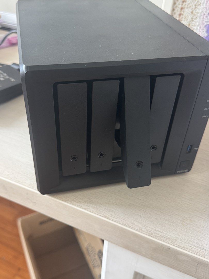 Synology DiskStation DS918+ NAS Server451080511606630400