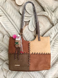 (Kategori: ) berada di . Dikirim oleh arniesstuff (ID iklan 1437398669, Gambar 1). Deskripsi: .