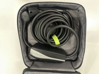 Tesla 13A Charging Cable458155543998638080